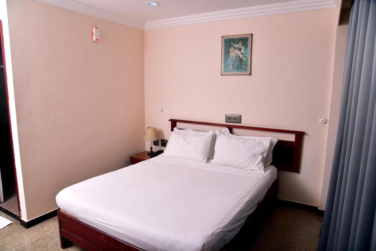 Hotel Kairali Towers Palakkad Exterior photo